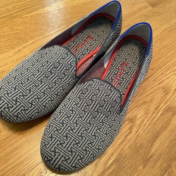 Rothy’s The Loafer Charcoal Gray Grid Print Size 8 Retired - Picture 1 of 8